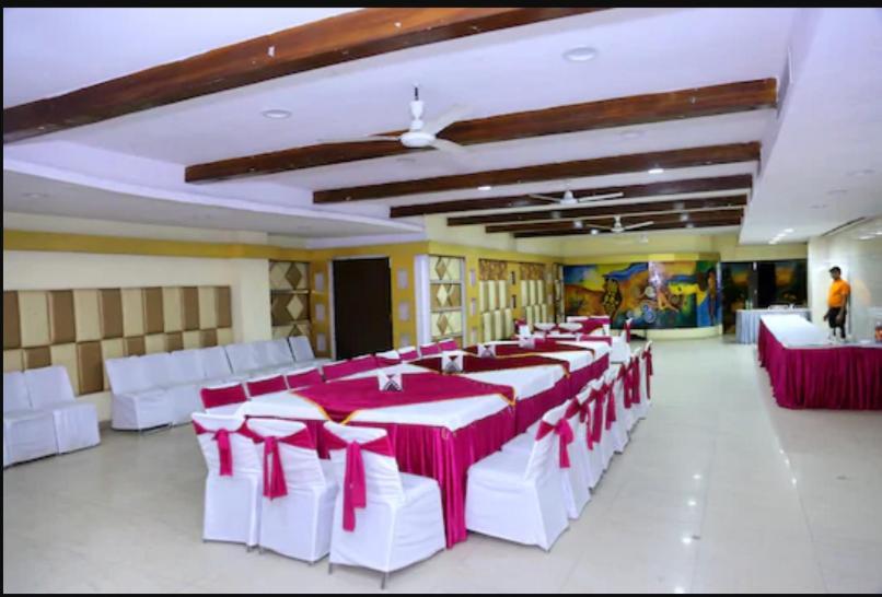Hotel Ng Paradise Jagādhri 外观 照片