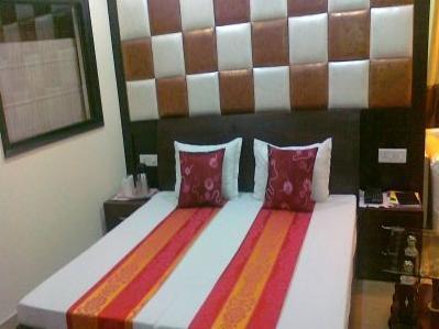 Hotel Ng Paradise Jagādhri 外观 照片
